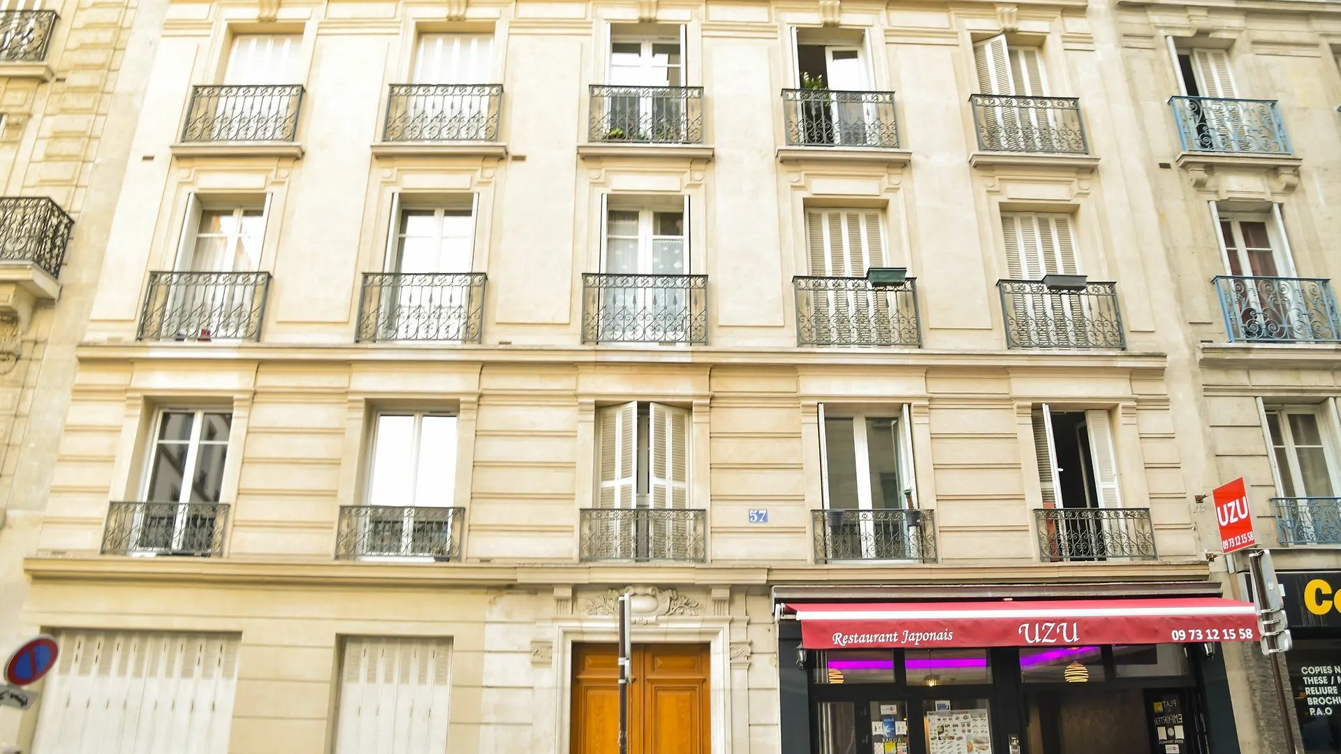 Cozy Apt Near Eiffel With Free Parking location